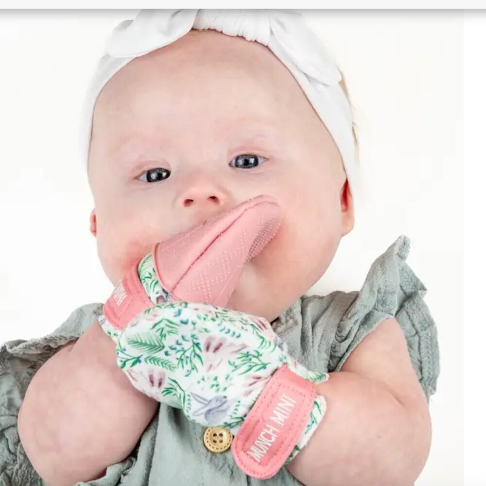 🐥 Malarkey Kids - NWT - Pink Munch Minis Mittens baby